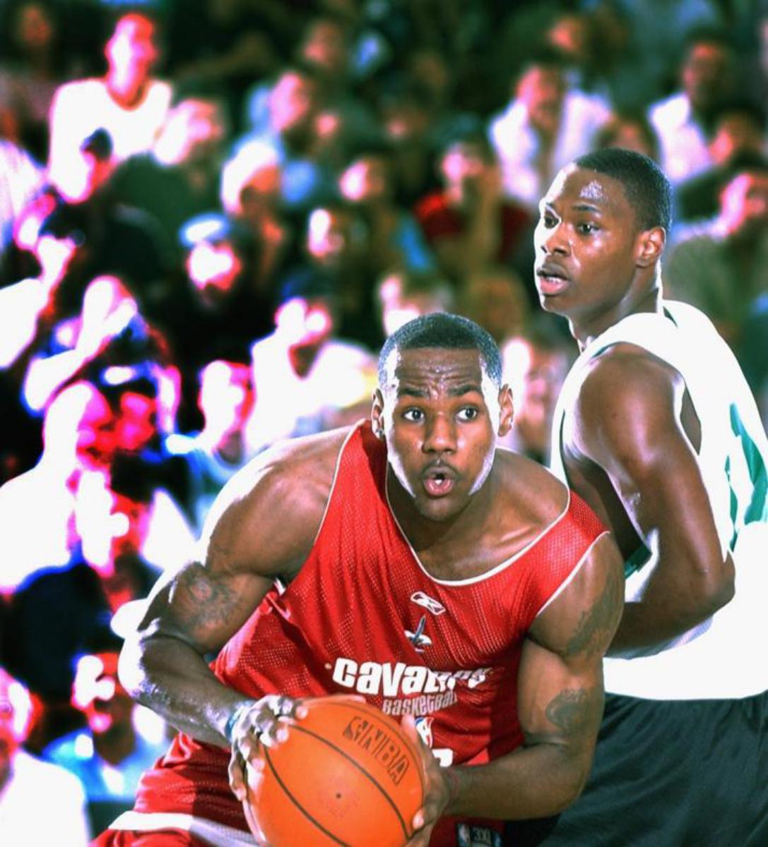 摩纳哥训练开放日，今晨单刀错失引欢呼，社区盾在即，心理建设被强调(小惩罚100种缓解气氛)