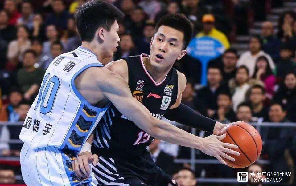 开云下载-阿贾克斯训练开放日；国际比赛日调整名单引欢呼；CBA常规赛在即；心理建设被强调(阿贾克斯教练)